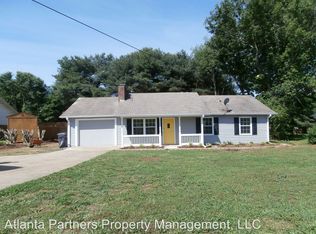 5755 Jim Crow Rd, Flowery Branch, GA 30542