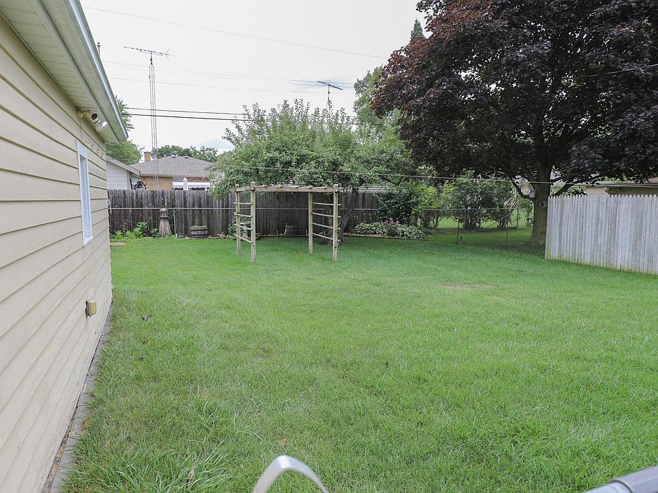 2nd image of 7815 42nd Ave