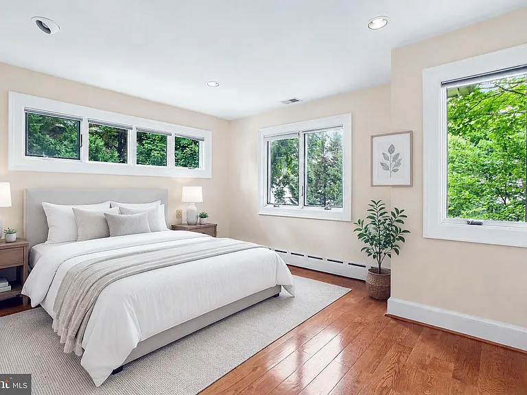 4602 Derussey Pkwy — Photo 24
