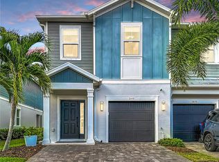 2881 Grand Kemerton Pl, Tampa, FL 33618