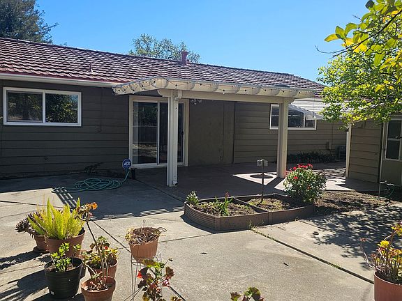 3rd image of 154 McKinley Cir
