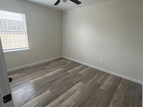 2nd image of 4617 McKnight Dr