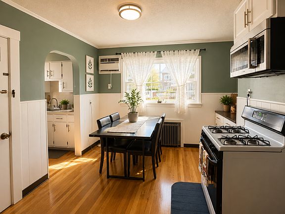 4th image of 19 Havelock St Floor 1