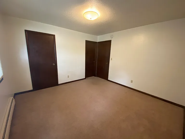 429 N Gilbert St — Photo 36