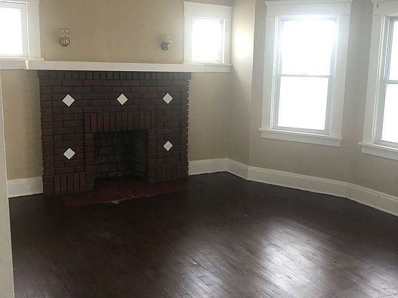 4th image of 4817 E 94th St #2