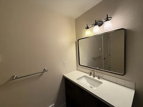 824 Grant St #8 — Photo 6