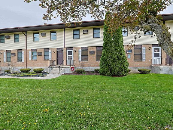 2nd image of 204 Parr Meadow Drive #2D