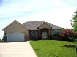 2400 Longview Dr, Columbia, MO 65203