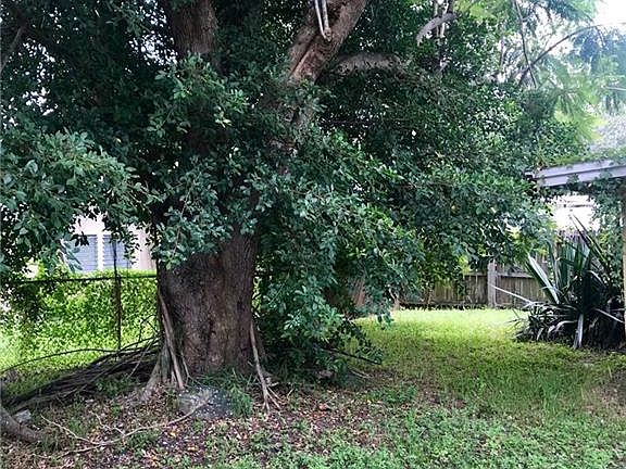 2nd image of 1182 Biscayne Dr