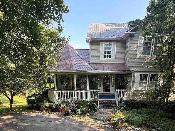 902 Campfire Point