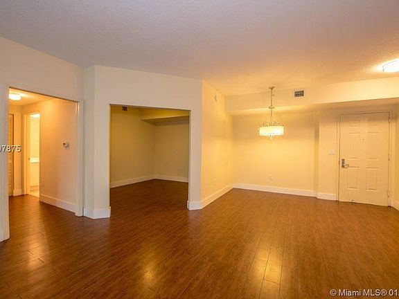 5th image of 510 NW 84th Ave APT 332