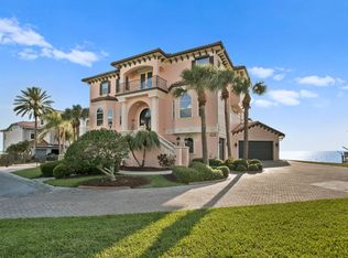 5015 W Shore Dr, New Port Richey, FL 34652