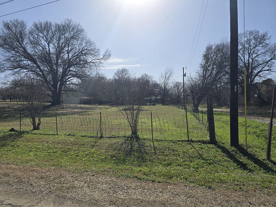 1st image of Circle Dr Lot 8