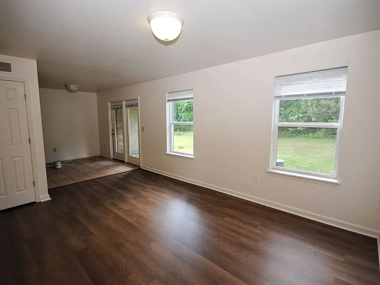 1121 Transit Way — Photo 31