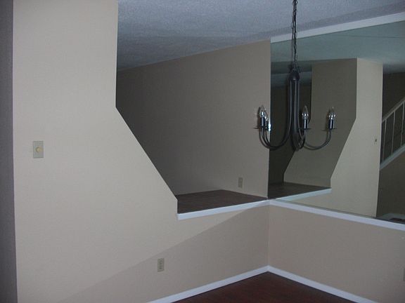 4th image of 1411 Gracy Farms Ln APT 68