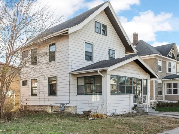 356 16th St SE, Cedar Rapids, IA 52403