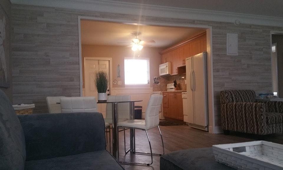 1st image of 3220 NE 15th St #3