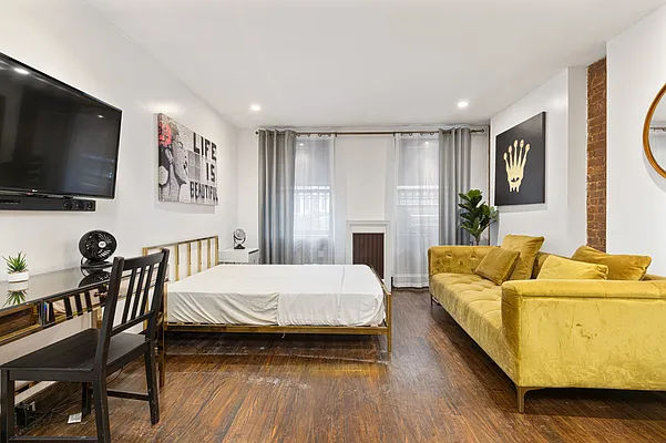 Rented by Compass | media 1