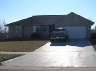 2467 SW Kingsrow Rd, Topeka, KS 66614