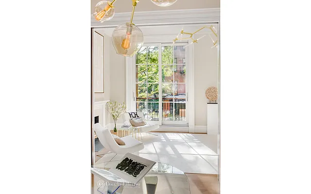 Sold by Douglas Elliman | media 15