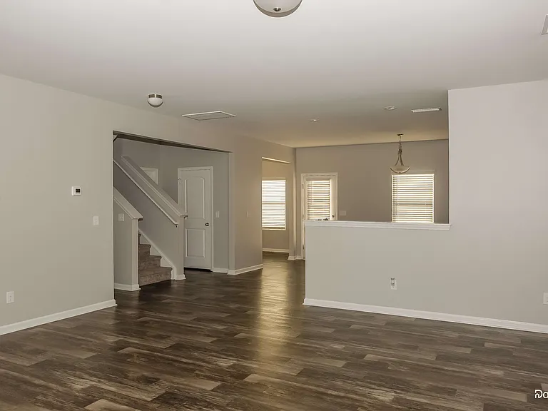 520 Contentment Dr — Photo 5