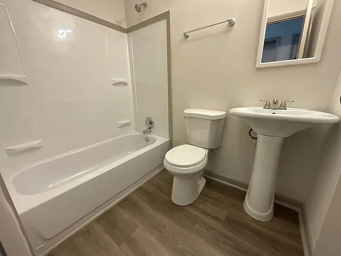 8919 Yarmouth Dr — Photo 17