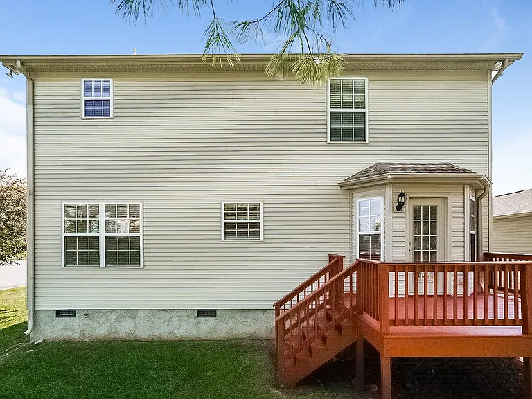 400 Hunters Path Ct — Photo 17