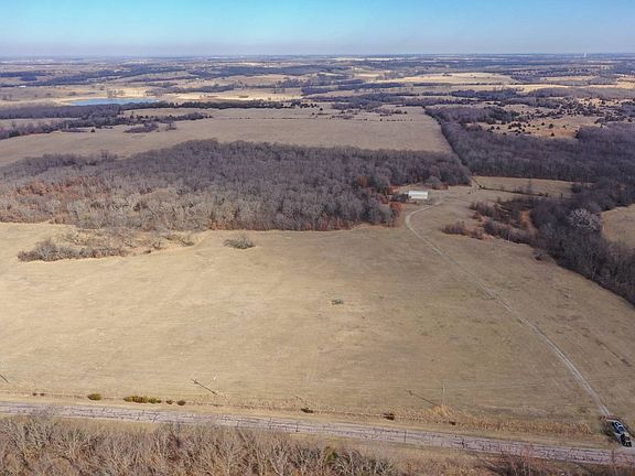 3rd image of 1570 Road