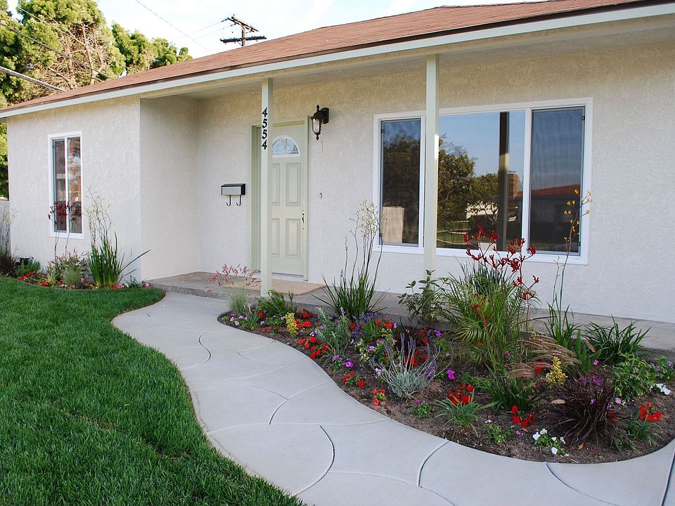 Front landscaping