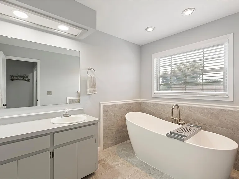 1925 Marla Ct — Photo 18