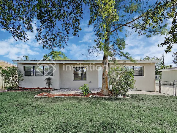 4255 N Browning Dr, West Palm Beach, FL 33406