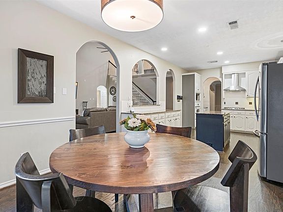 5th image of 10123 Heron Meadows Drive