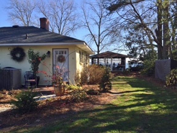 2nd image of 118 Town Creek Ln