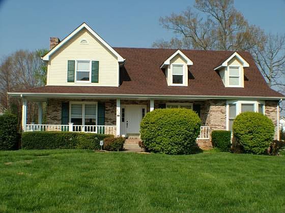 1st image of 212 Ashebrooke Ln