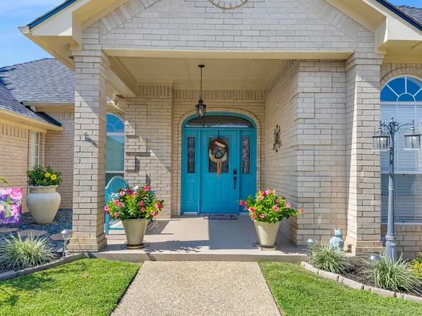 266 S Bay Dr, Bullard, TX 75757