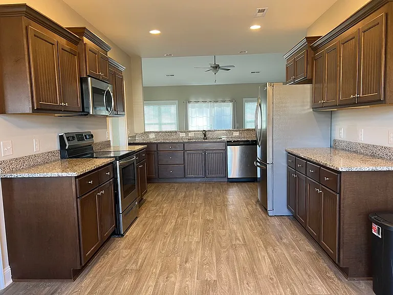504 Whiddy Loop — Photo 19