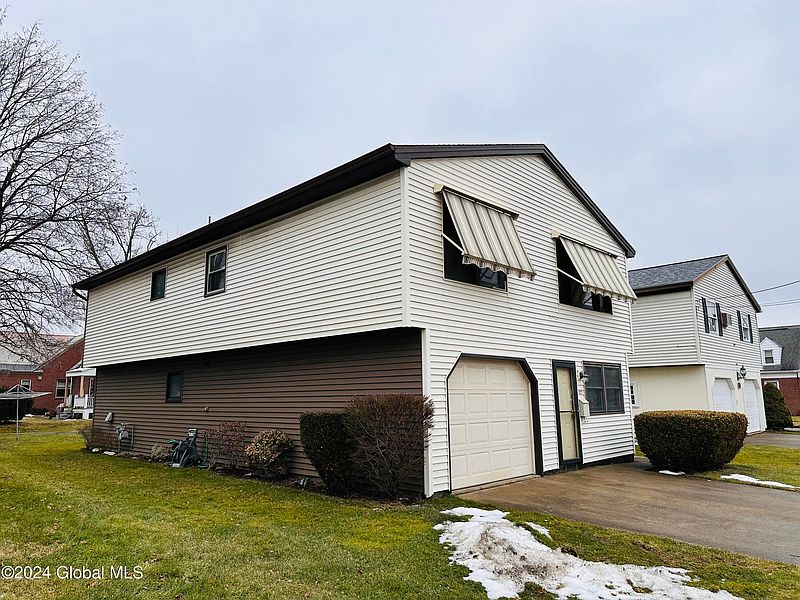 4th image of 277 Whitehall Road