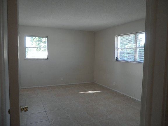 2nd image of 5101 NE 18th Ave APT 5