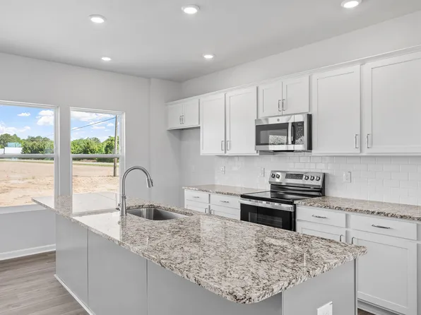 26 Alice Trace Pl #34, Angier, NC 27501