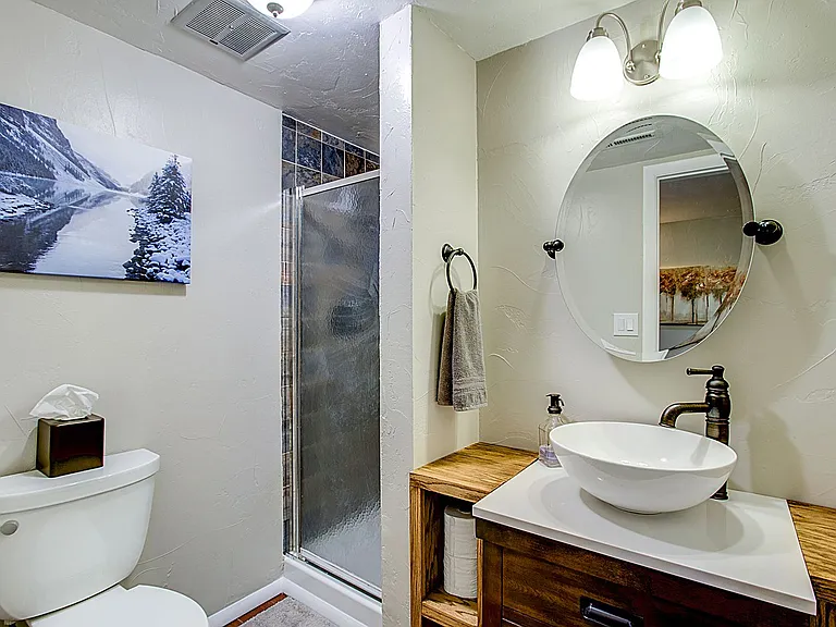 1040 Forest Hill Rd — Photo 22