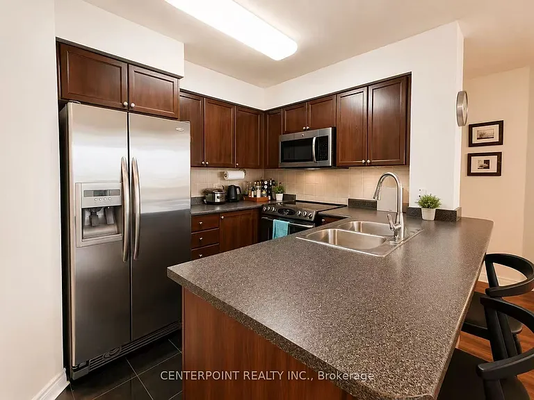 23 Hollywood Ave #2001 — Photo 3