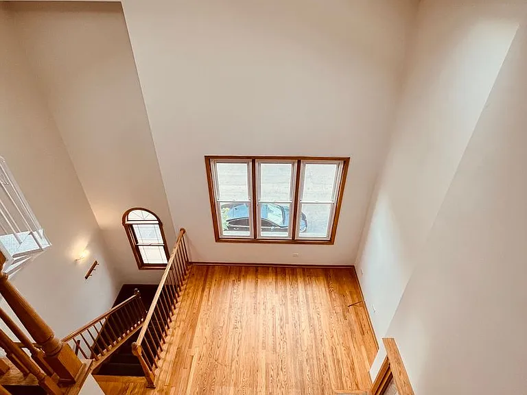 1336 W Huron St — Photo 1