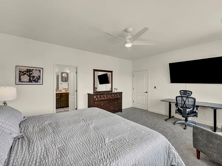 10677 Foxberry Park Dr — Photo 34