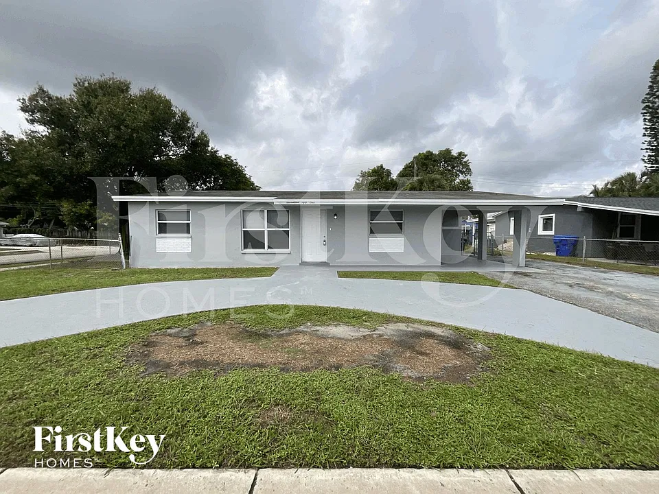 1751 NW 35th Way