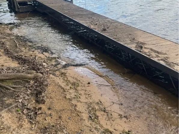 3 Meredith Lake Rd, Townville, SC 29689