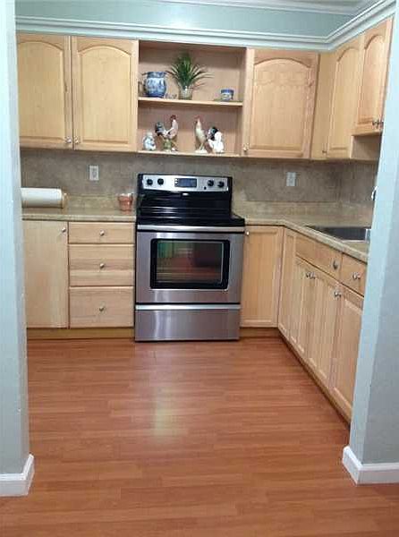 2nd image of 6475 SW 24th St