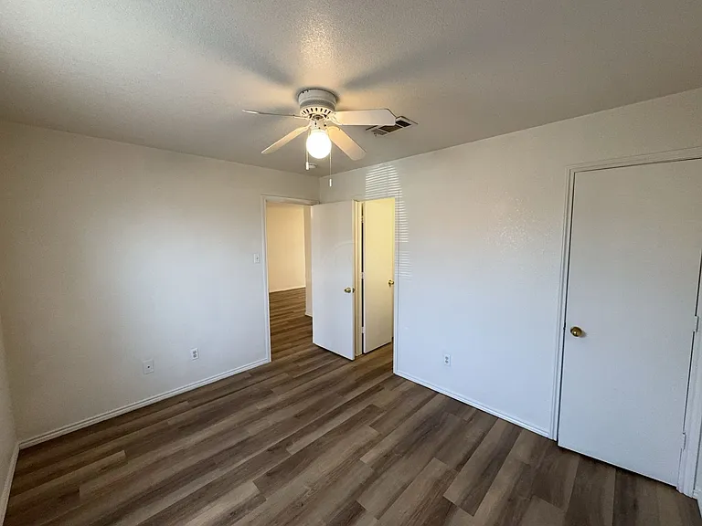 1709 Spring Rose, Killeen — Photo 13