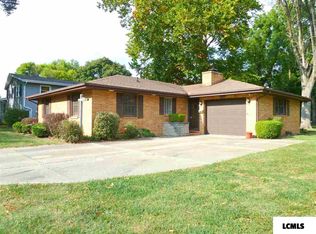 1552 Pulaski St, Lincoln, IL 62656