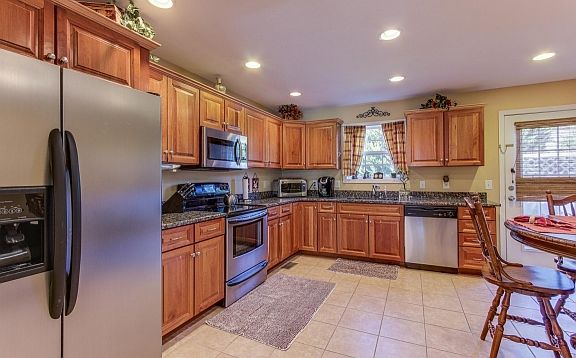 4th image of 1012 Jenniferbrook Ct
