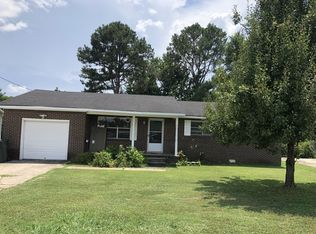 615 Cedar Lake Rd SW, Decatur, AL 35603